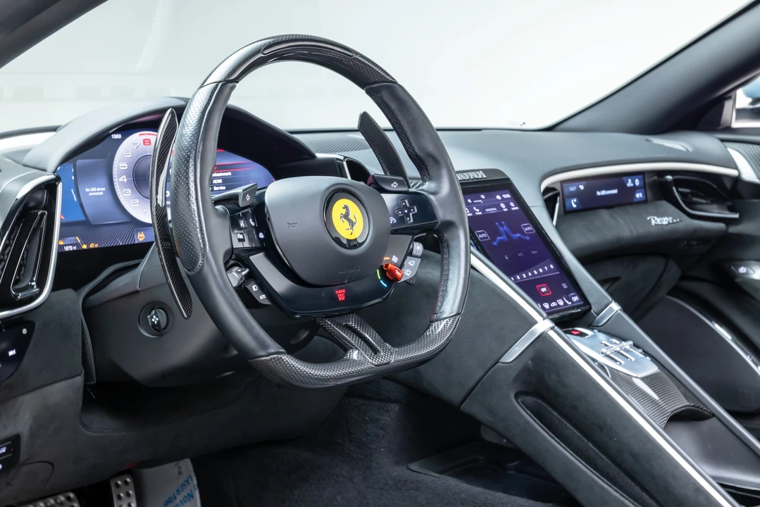 2024 Ferrari Roma Spider - Image 16 of 31