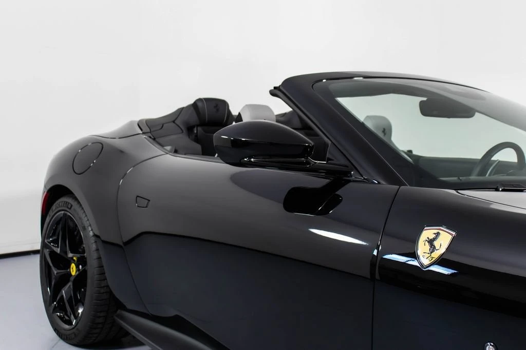 2024 Ferrari Roma Spider - Image 14 of 31
