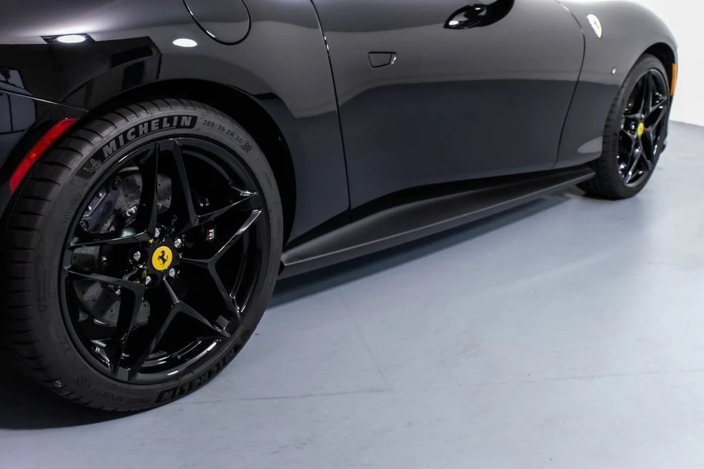 2024 Ferrari Roma Spider - Image 19 of 31