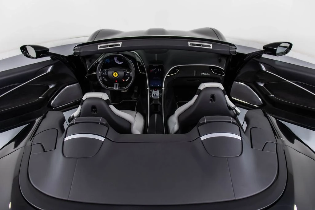 2024 Ferrari Roma Spider - Image 22 of 31