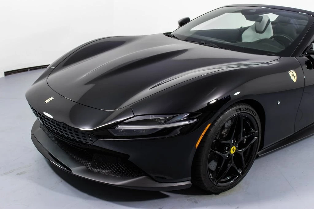 2024 Ferrari Roma Spider - Image 30 of 31