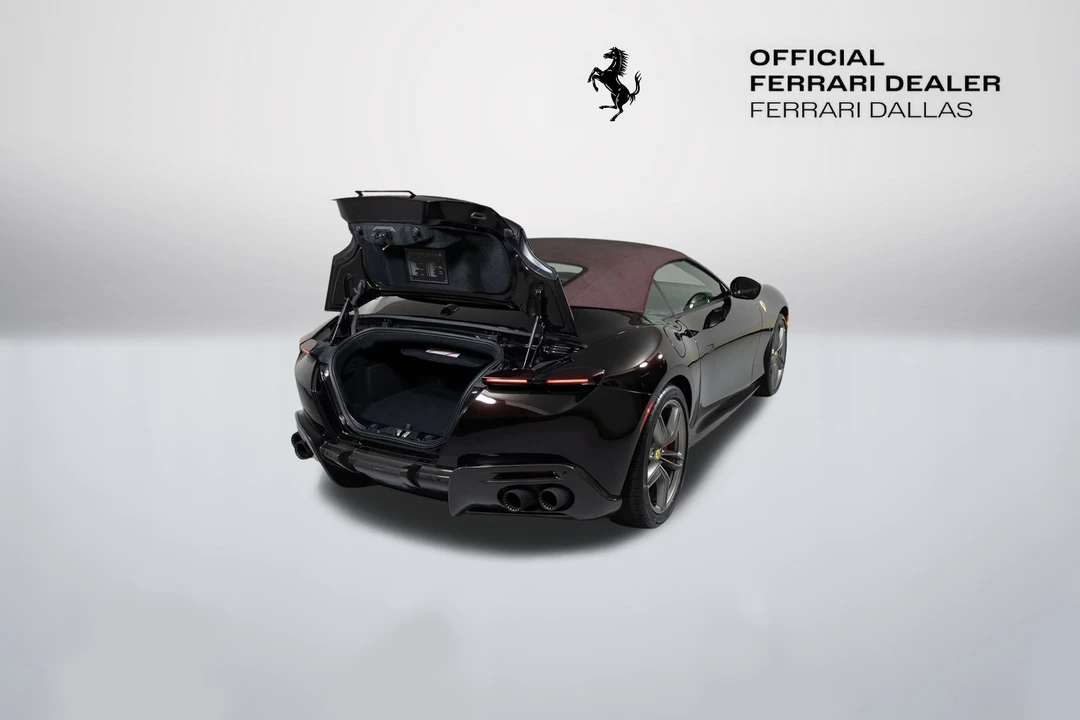 2024 Ferrari Roma Spider - Image 16 of 31