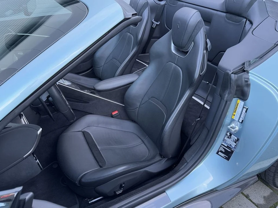 2024 Ferrari Roma Spider - Image 11 of 31