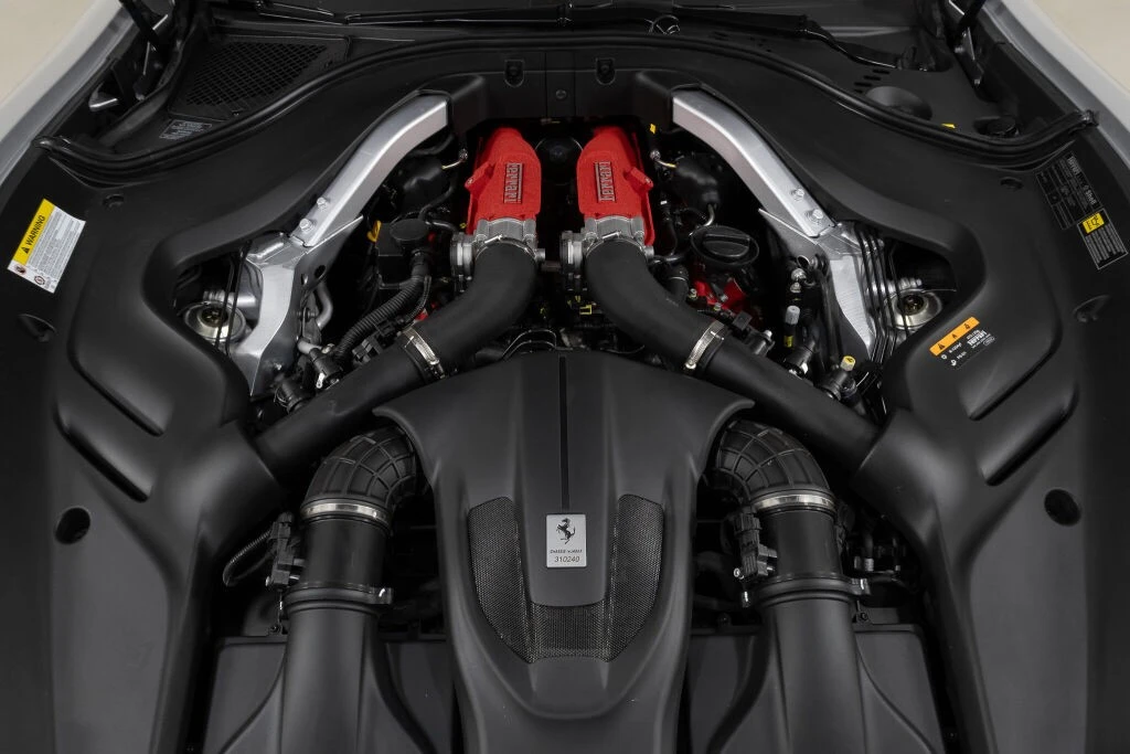 2024 Ferrari Roma Spider - Image 24 of 31