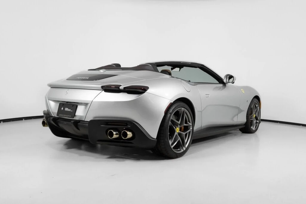 2024 Ferrari Roma Spider - Image 8 of 21
