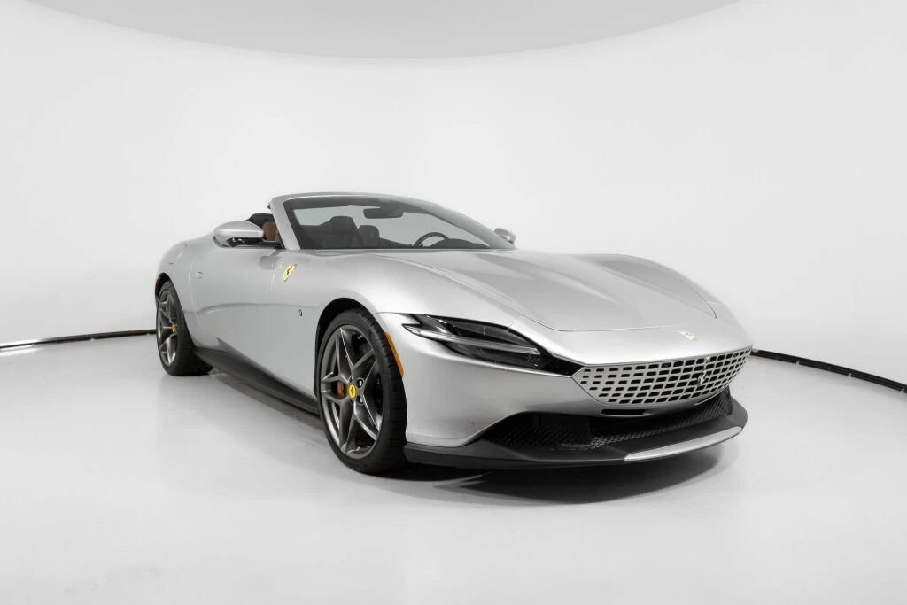 2024 Ferrari Roma Spider - Image 11 of 31