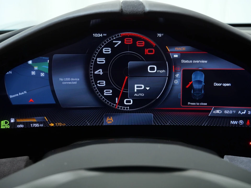 2024 Ferrari Roma Spider - Image 27 of 31