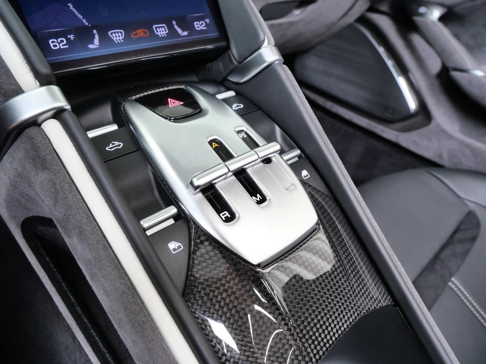 2024 Ferrari Roma Spider - Image 26 of 31