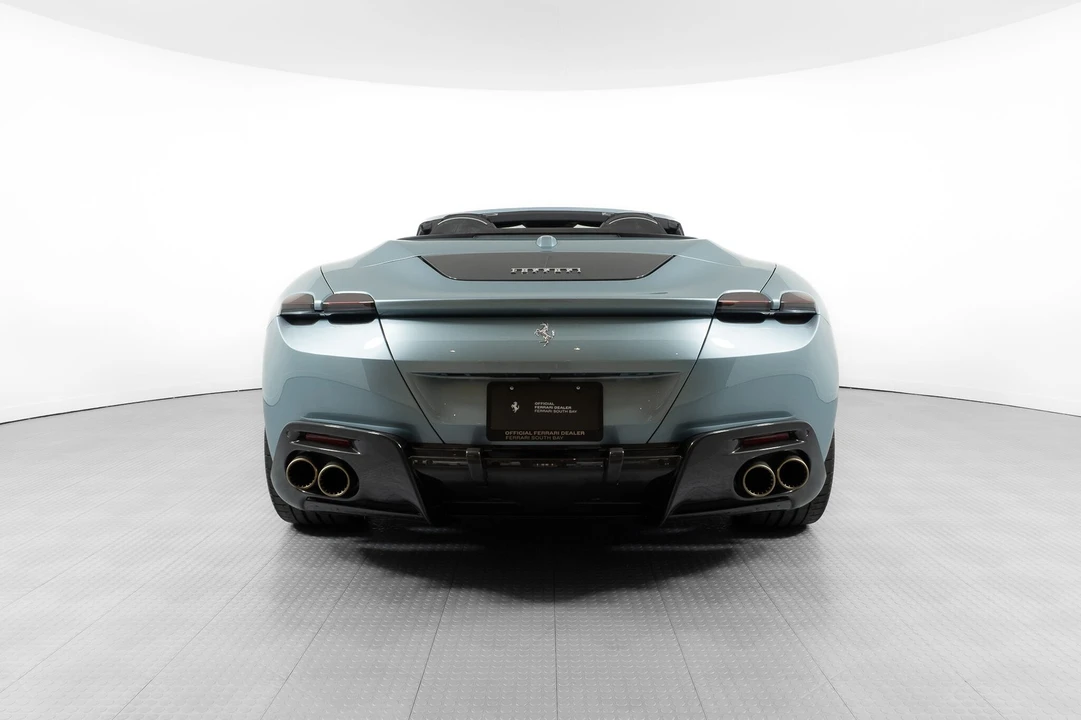 2024 Ferrari Roma Spider - Image 11 of 31