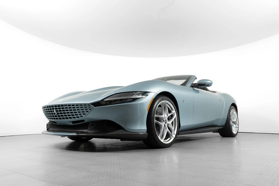 2024 Ferrari Roma Spider - Image 14 of 31