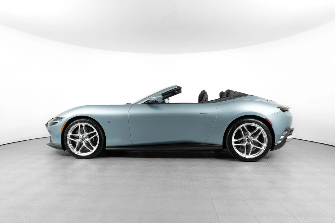 2024 Ferrari Roma Spider - Image 3 of 31