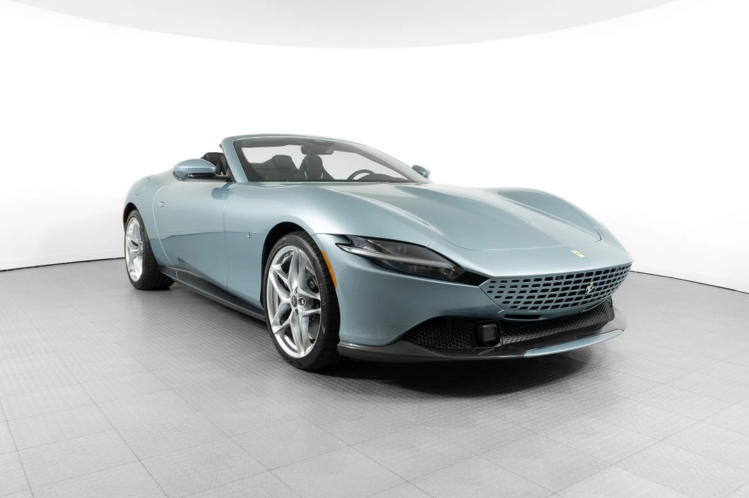 2024 Ferrari Roma Spider - Image 8 of 31