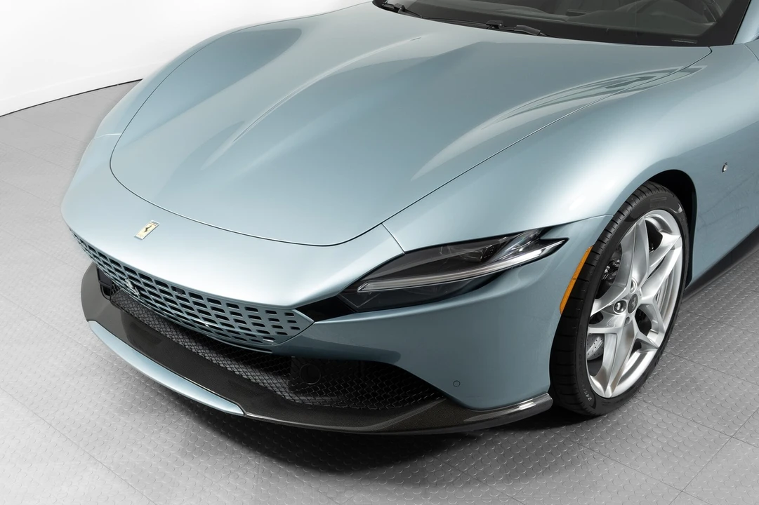 2024 Ferrari Roma Spider - Image 13 of 31