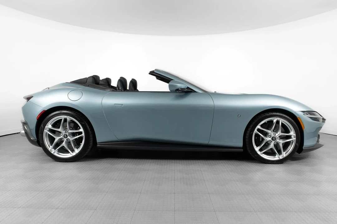 2024 Ferrari Roma Spider - Image 9 of 21