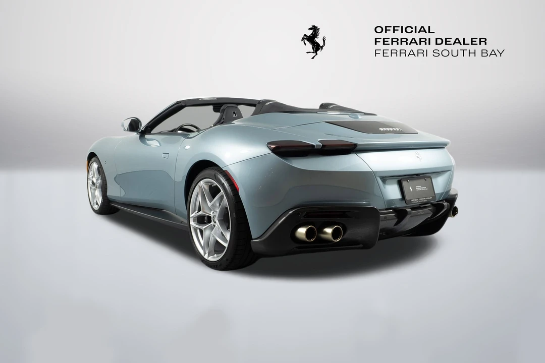 2024 Ferrari Roma Spider - Image 12 of 31
