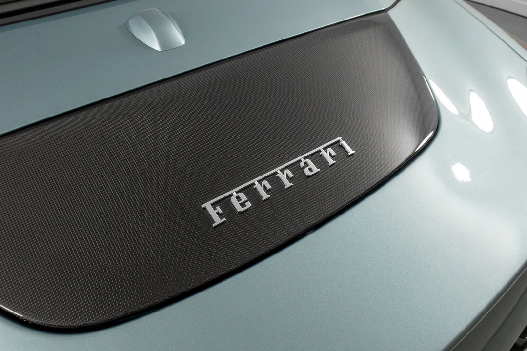 2024 Ferrari Roma Spider - Image 19 of 31