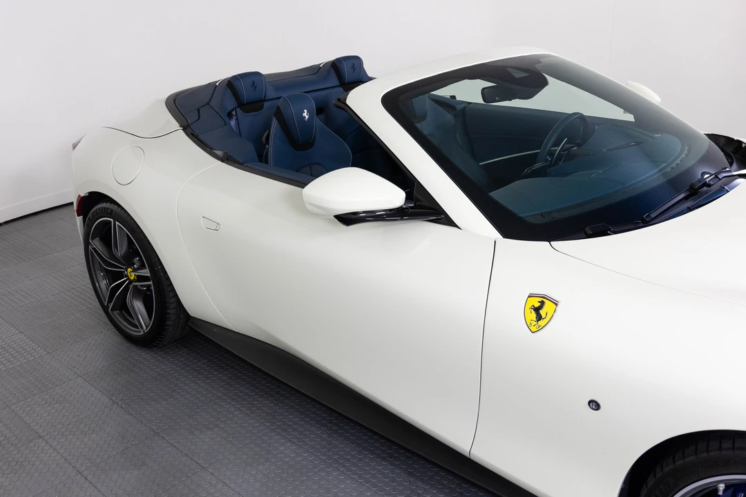 2024 Ferrari Roma Spider - Image 24 of 31