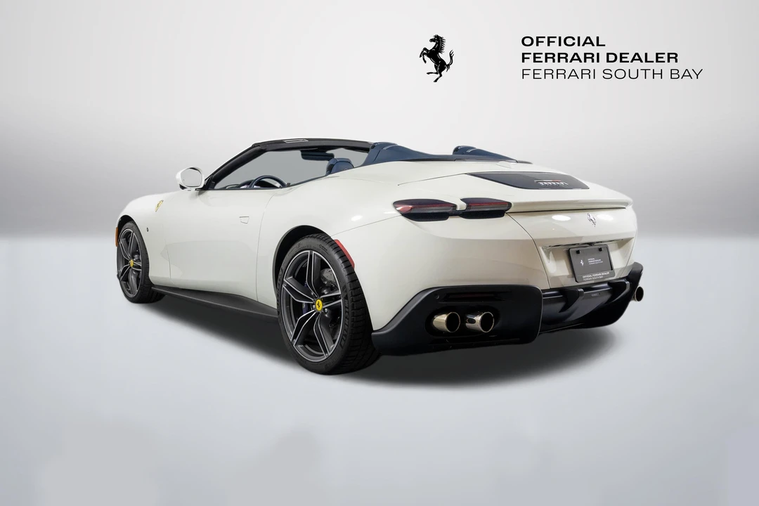 2024 Ferrari Roma Spider - Image 12 of 31
