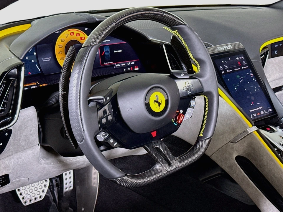 2024 Ferrari Roma Spider - Image 13 of 27