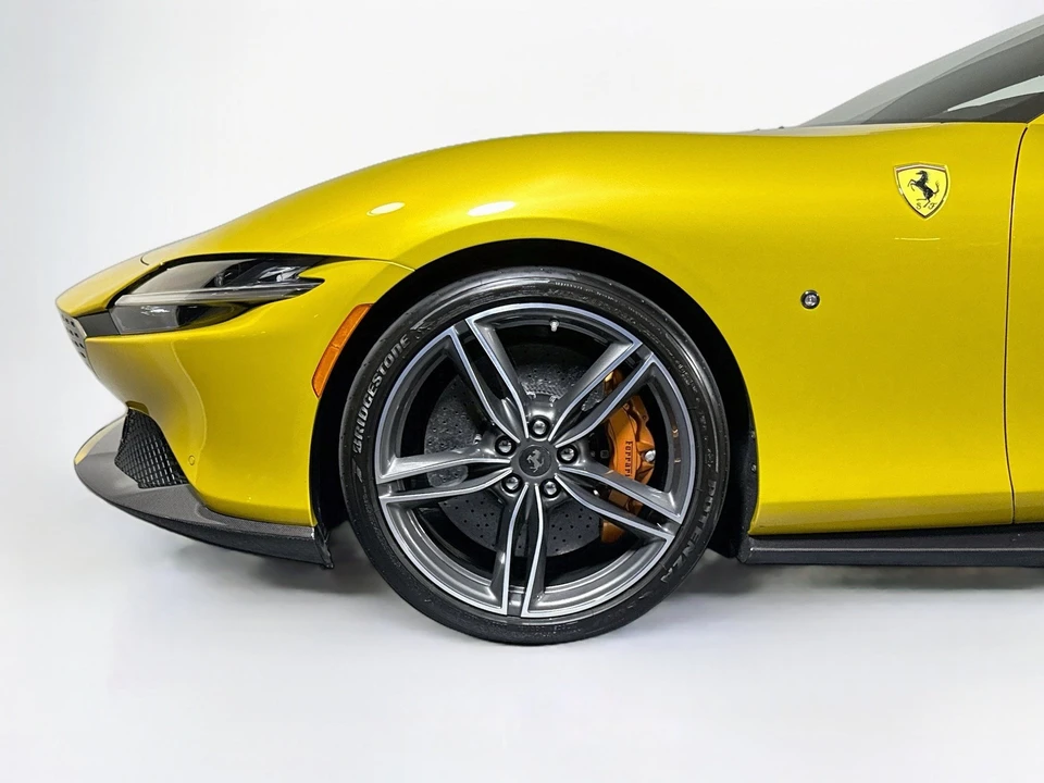 2024 Ferrari Roma Spider - Image 26 of 27