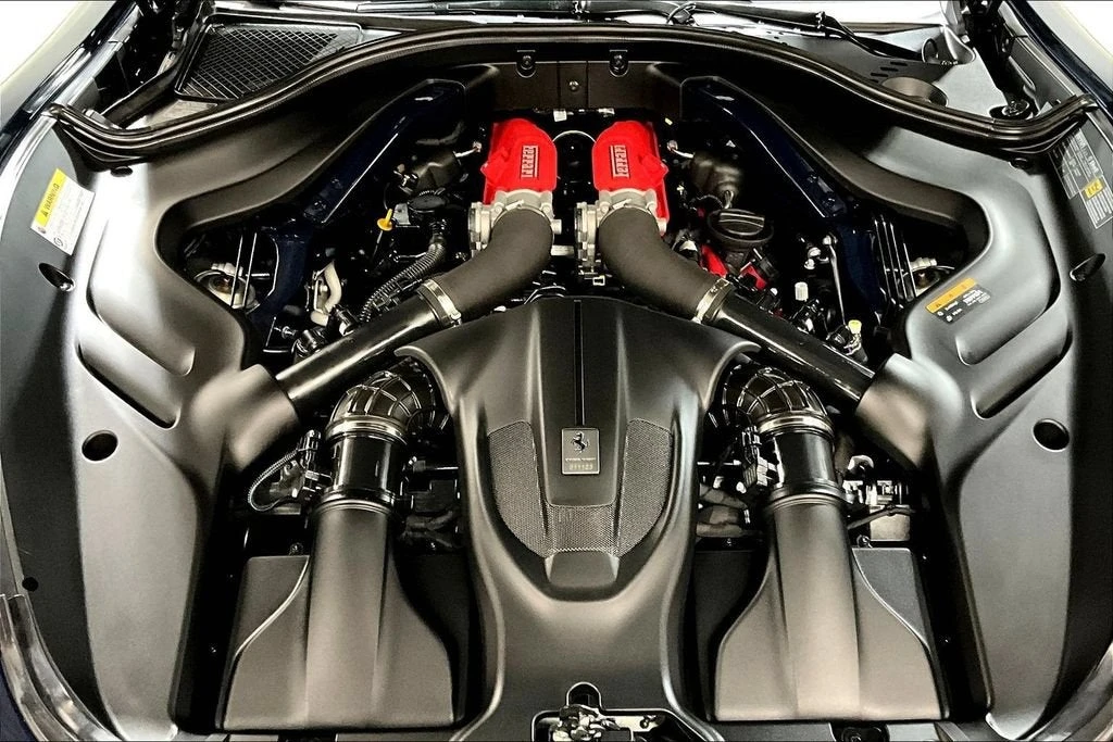 2024 Ferrari Roma Spider - Image 26 of 31
