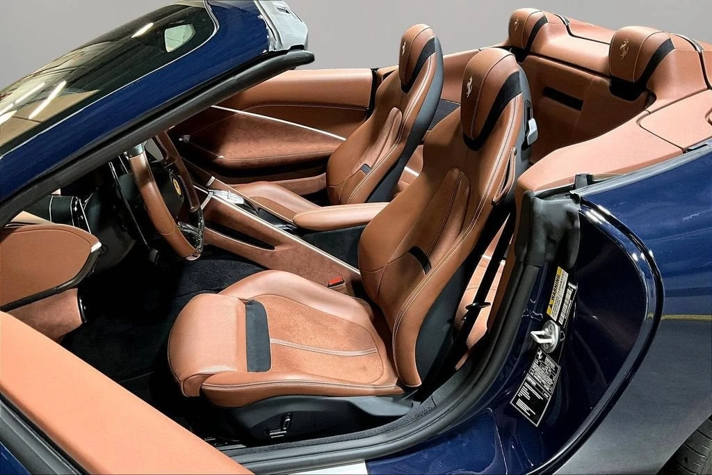 2024 Ferrari Roma Spider - Image 19 of 31