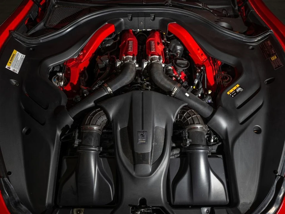 2024 Ferrari Roma Spider - Image 31 of 31