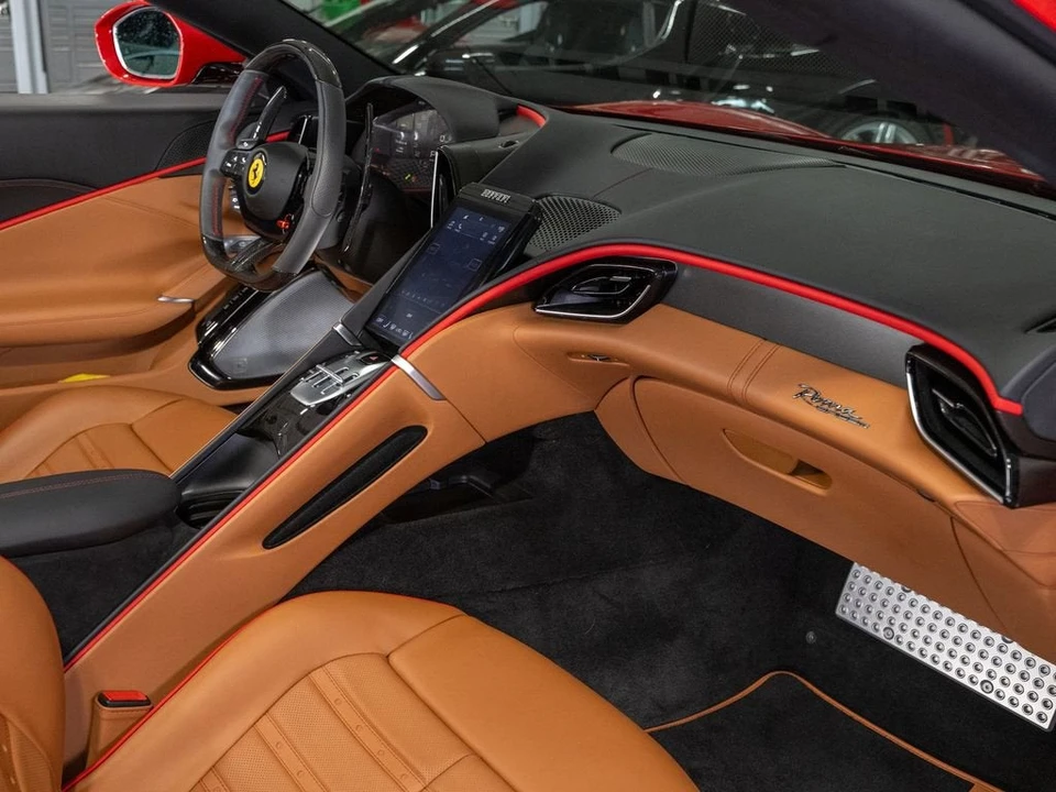 2024 Ferrari Roma Spider - Image 21 of 31