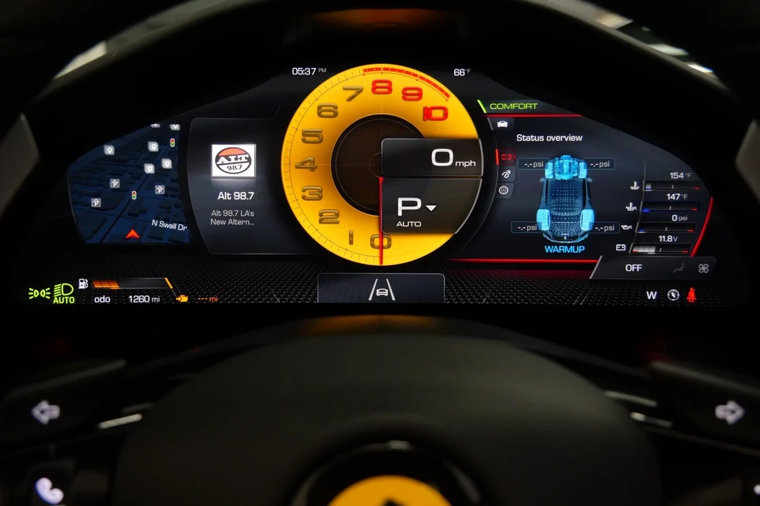 2024 Ferrari Roma Spider - Image 19 of 21