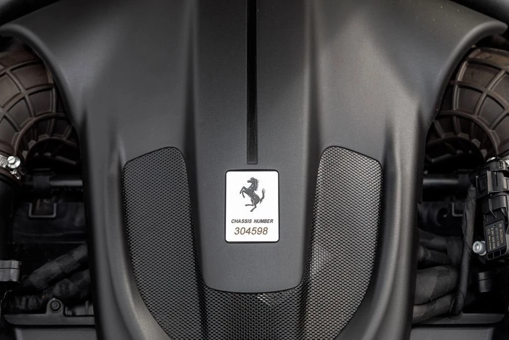 2024 Ferrari Roma Spider - Image 11 of 31