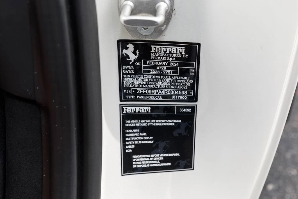 2024 Ferrari Roma Spider - Image 31 of 31