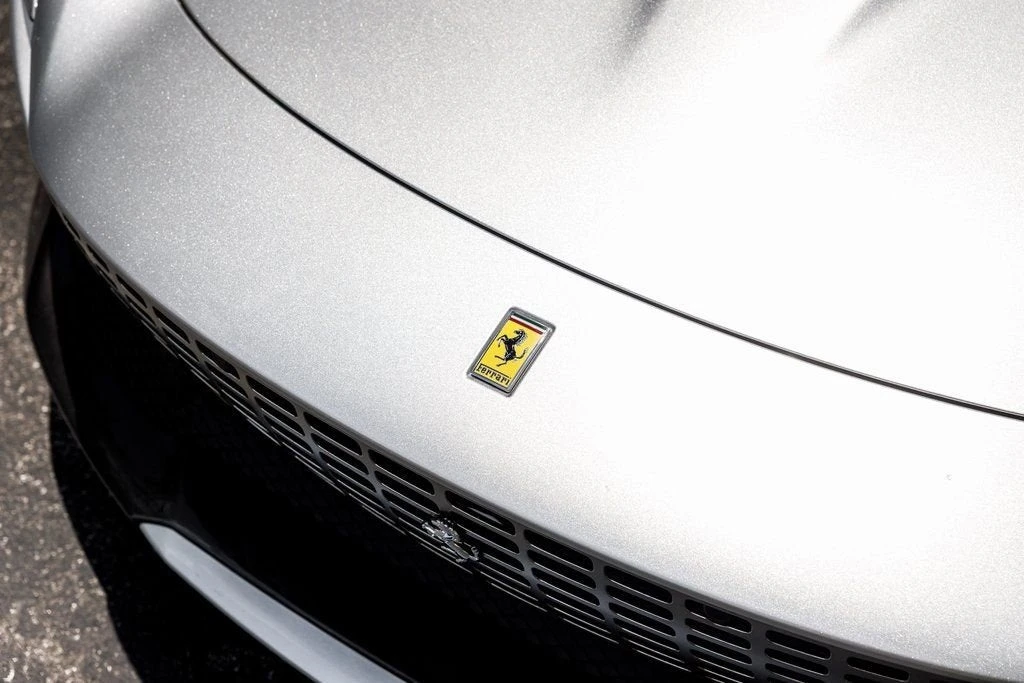 2024 Ferrari Roma Spider - Image 18 of 31