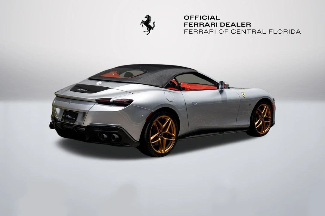 2024 Ferrari Roma Spider - Image 5 of 31