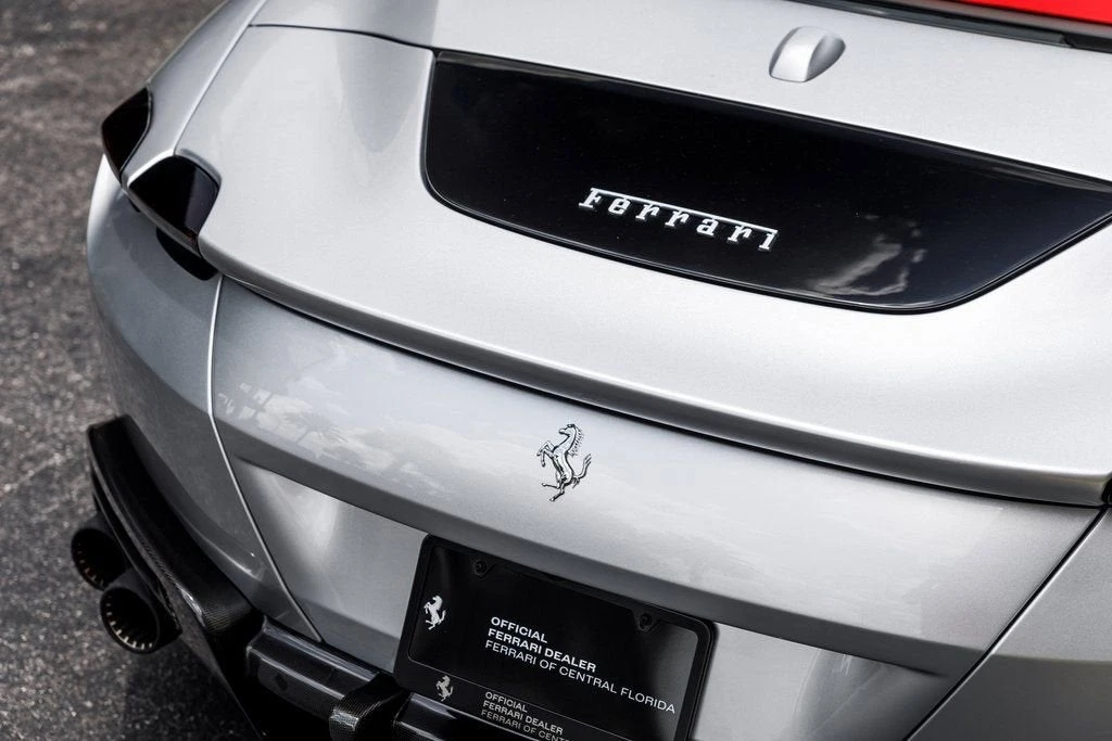2024 Ferrari Roma Spider - Image 12 of 31