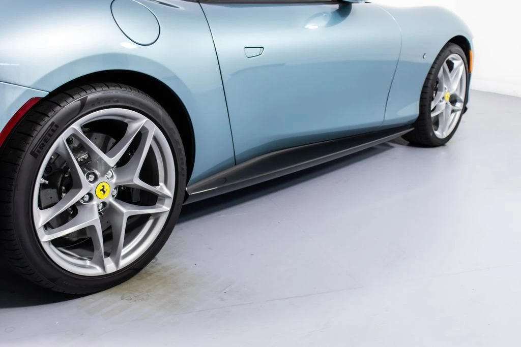 2024 Ferrari Roma Spider - Image 19 of 31