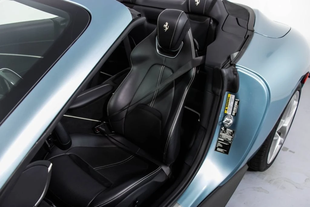2024 Ferrari Roma Spider - Image 6 of 31