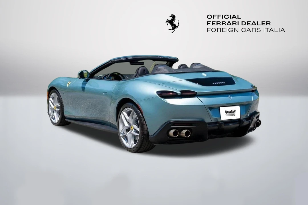2024 Ferrari Roma Spider - Image 3 of 31