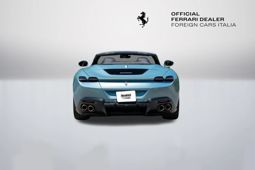 2024 Ferrari Roma Spider - Image 10 of 31