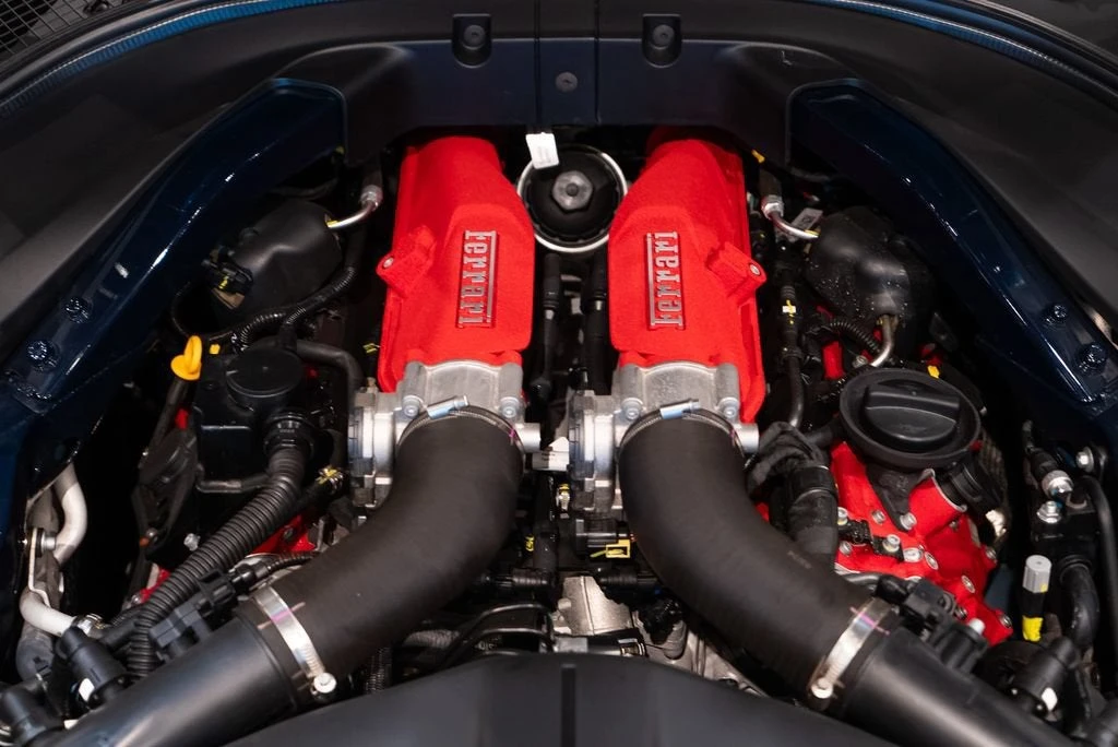 2024 Ferrari Roma Spider - Image 13 of 31