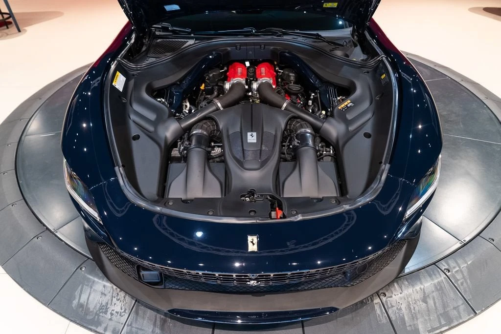 2024 Ferrari Roma Spider - Image 12 of 31