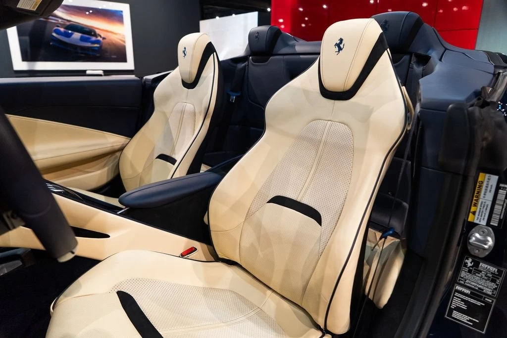 2024 Ferrari Roma Spider - Image 4 of 31