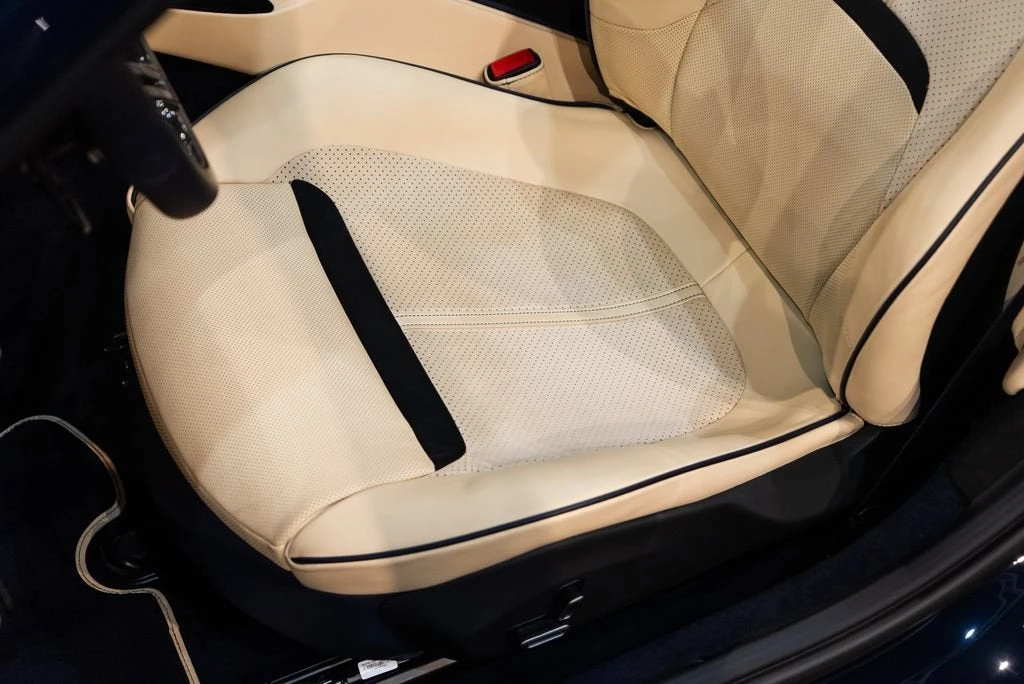 2024 Ferrari Roma Spider - Image 22 of 31