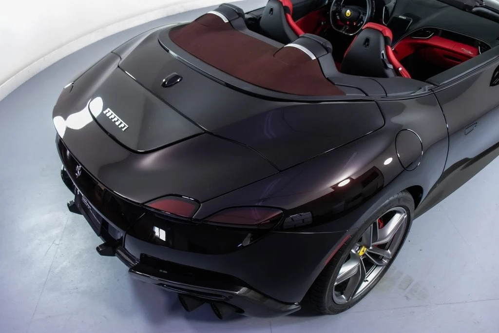 2024 Ferrari Roma Spider - Image 20 of 31