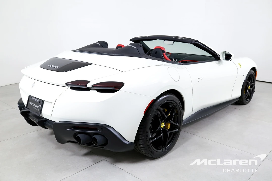2024 Ferrari Roma Spider - Image 9 of 12