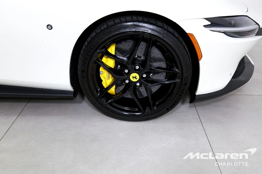 2024 Ferrari Roma Spider - Image 29 of 31