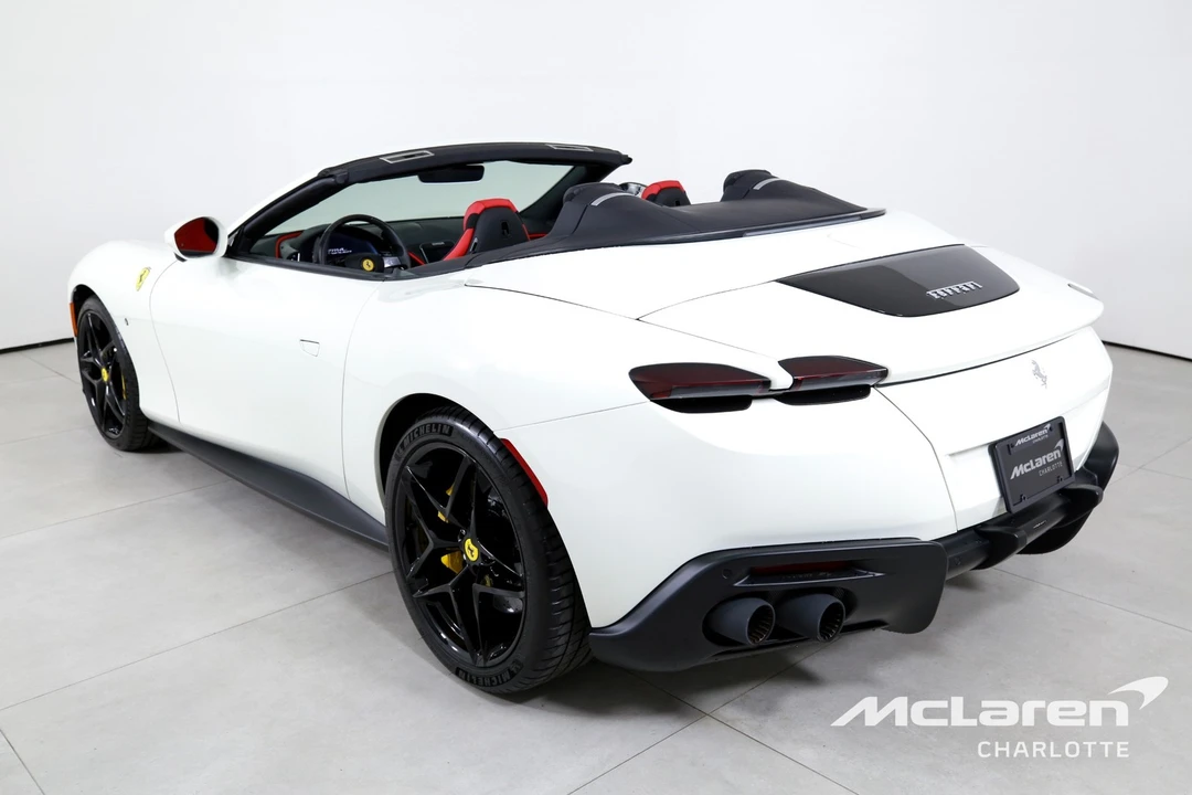 2024 Ferrari Roma Spider - Image 7 of 12