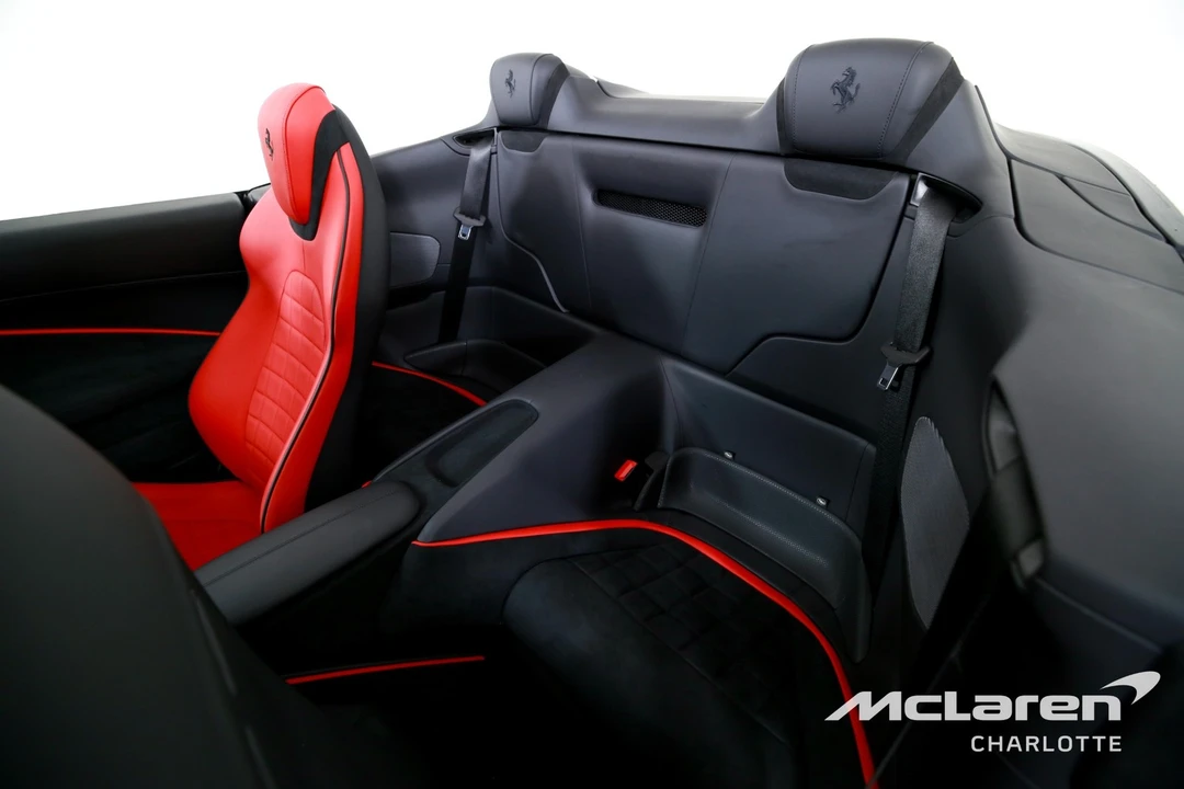 2024 Ferrari Roma Spider - Image 17 of 31