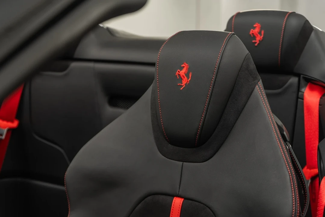 2024 Ferrari Roma Spider - Image 16 of 21