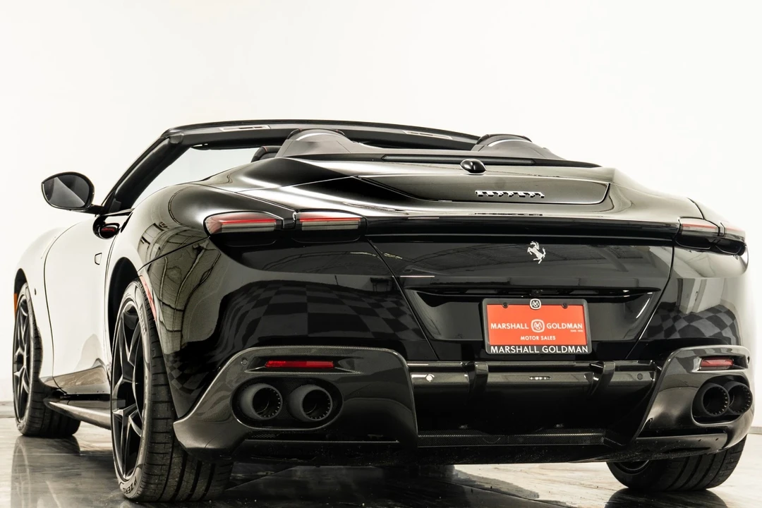 2024 Ferrari Roma Spider - Image 7 of 12