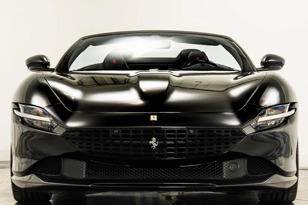 2024 Ferrari Roma Spider - Image 4 of 12